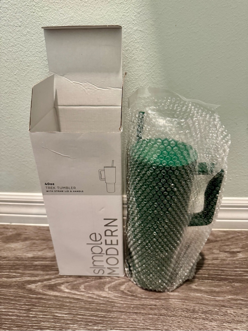 Simple Modern 40 oz Trek Tumbler with Handle and Straw Lid Hunter Green NIB